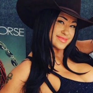 Meet your Posher, Mona